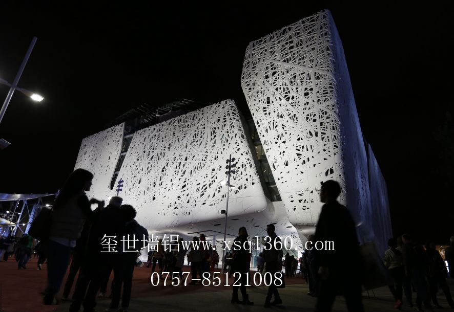 墻鋁廠家與您關(guān)注米蘭世博會雄偉建筑